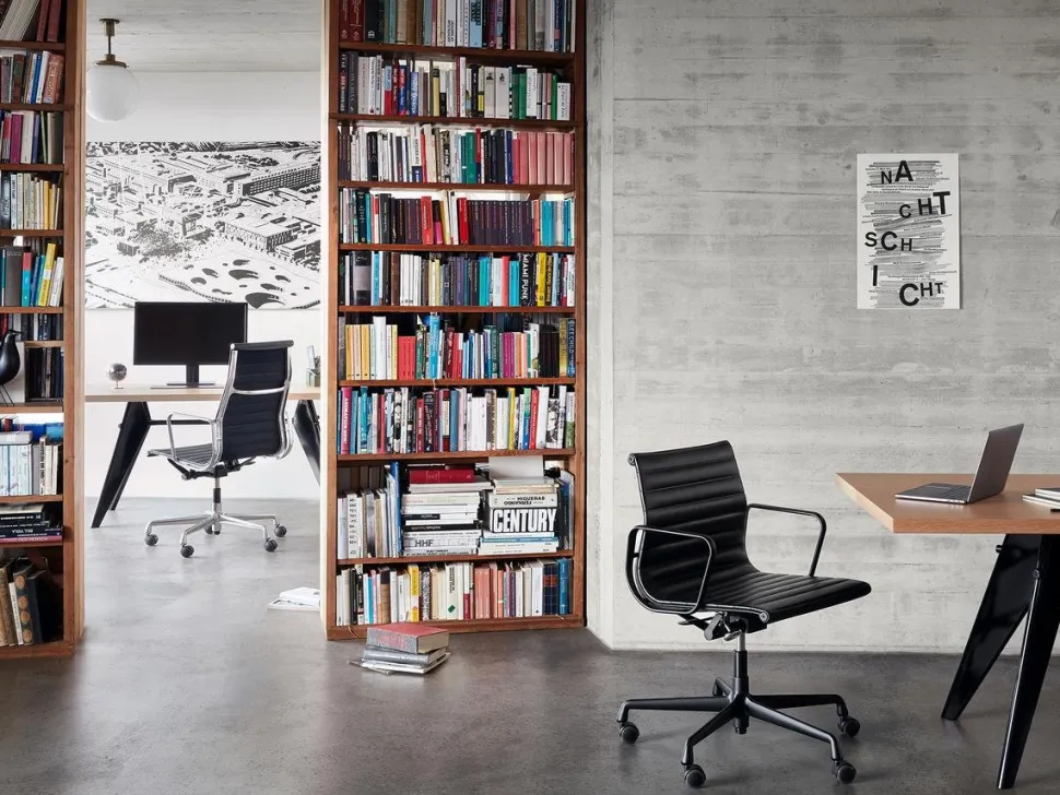 Aluminium Chair EA 117