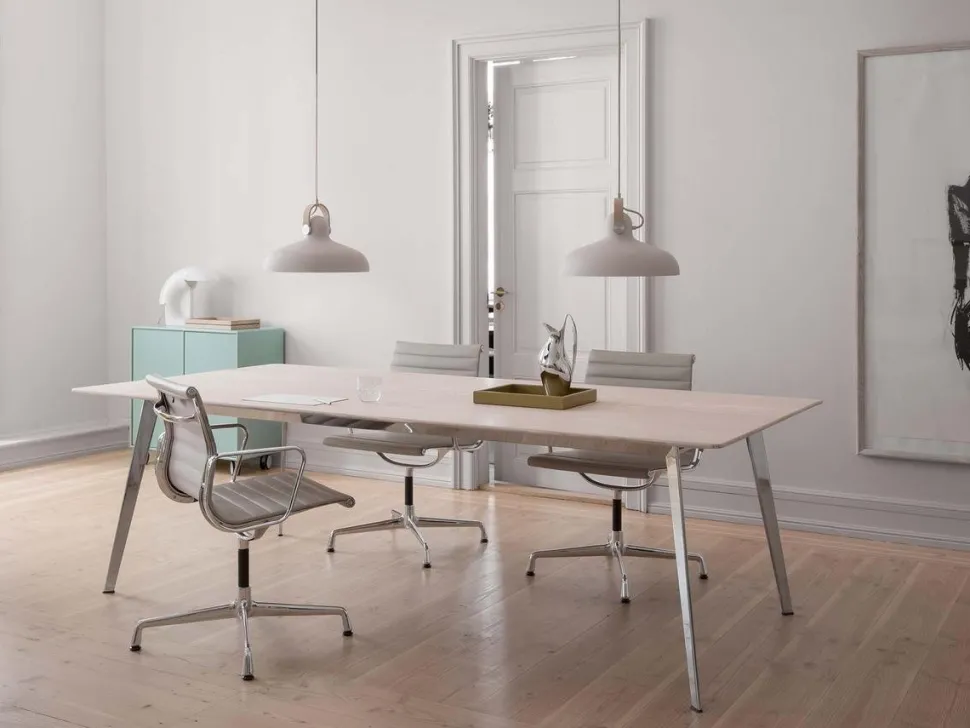 Aluminium Chair EA 107 / EA 108