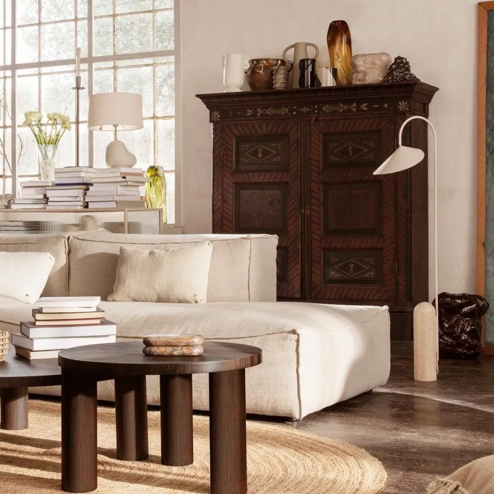 Arum Floor Lamp
