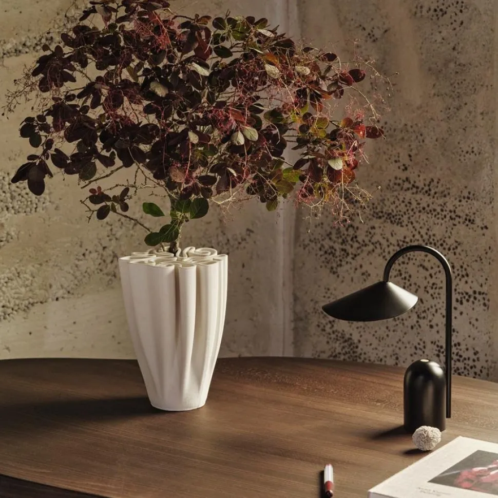 Arum Portable Lamp