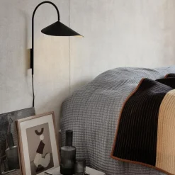 Arum Wall Lamp