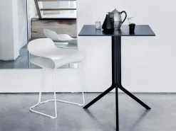 BCN Hocker
