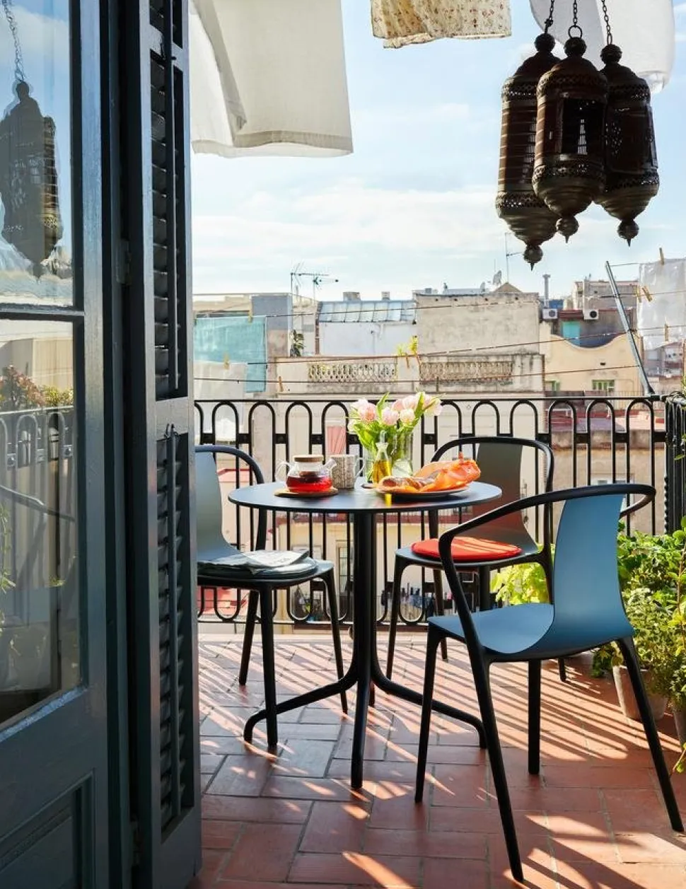 Belleville Table Outdoor