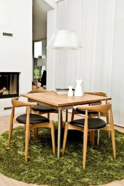 CH20 Elbow Chair