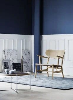 CH22 Lounge Chair