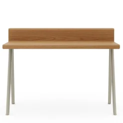 Courier Schreibtisch