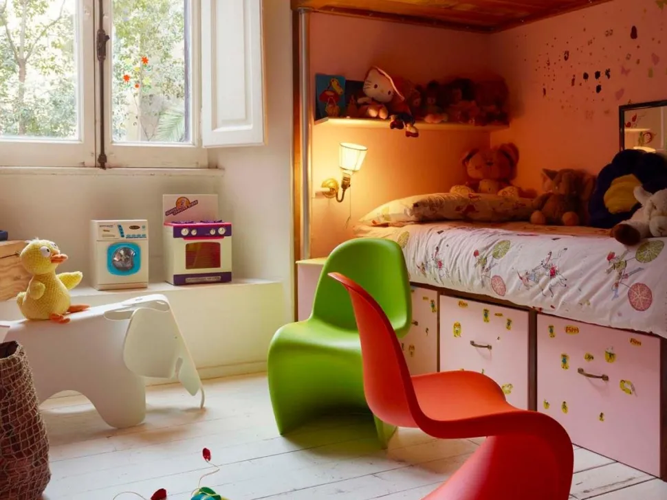 Eames Elephant
