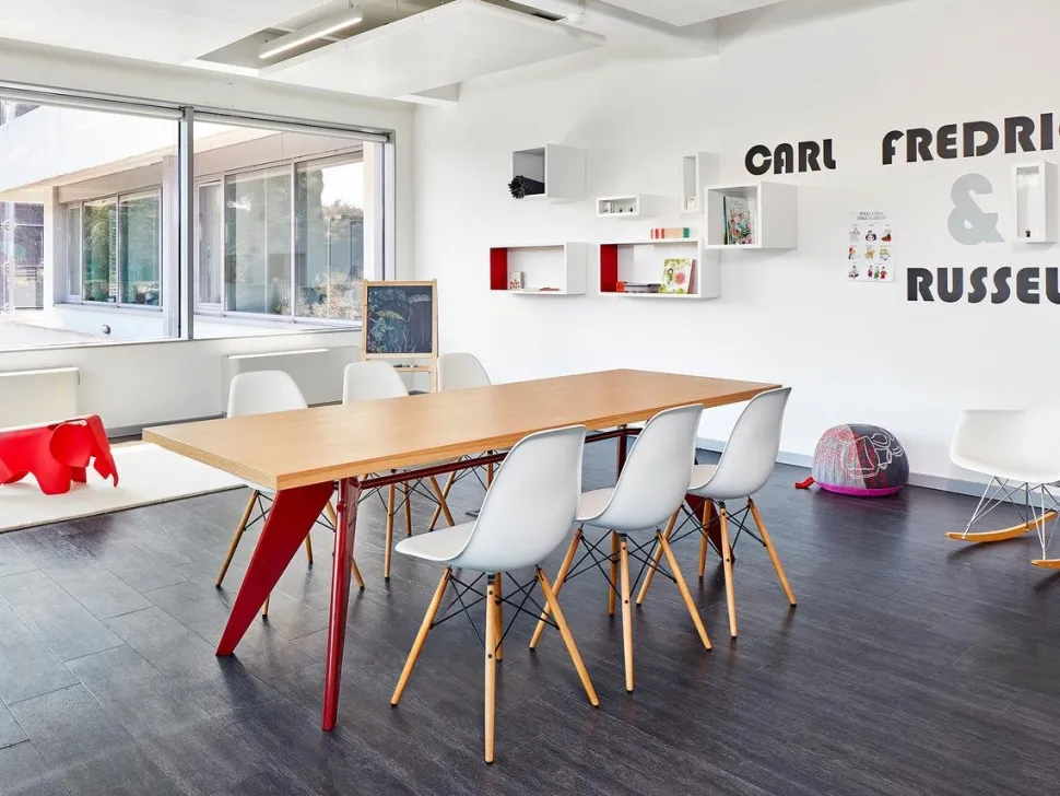 Eames Elephant