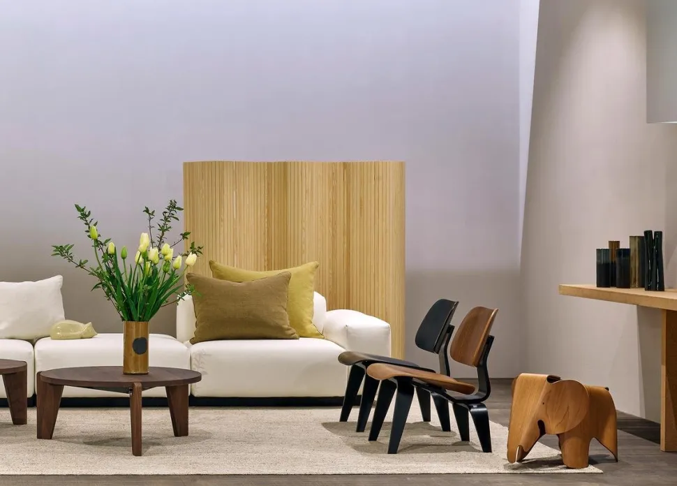 Eames Elephant Plywood