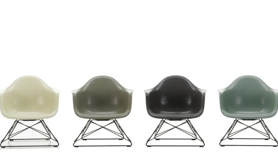 Eames Fiberglass Armchair LAR