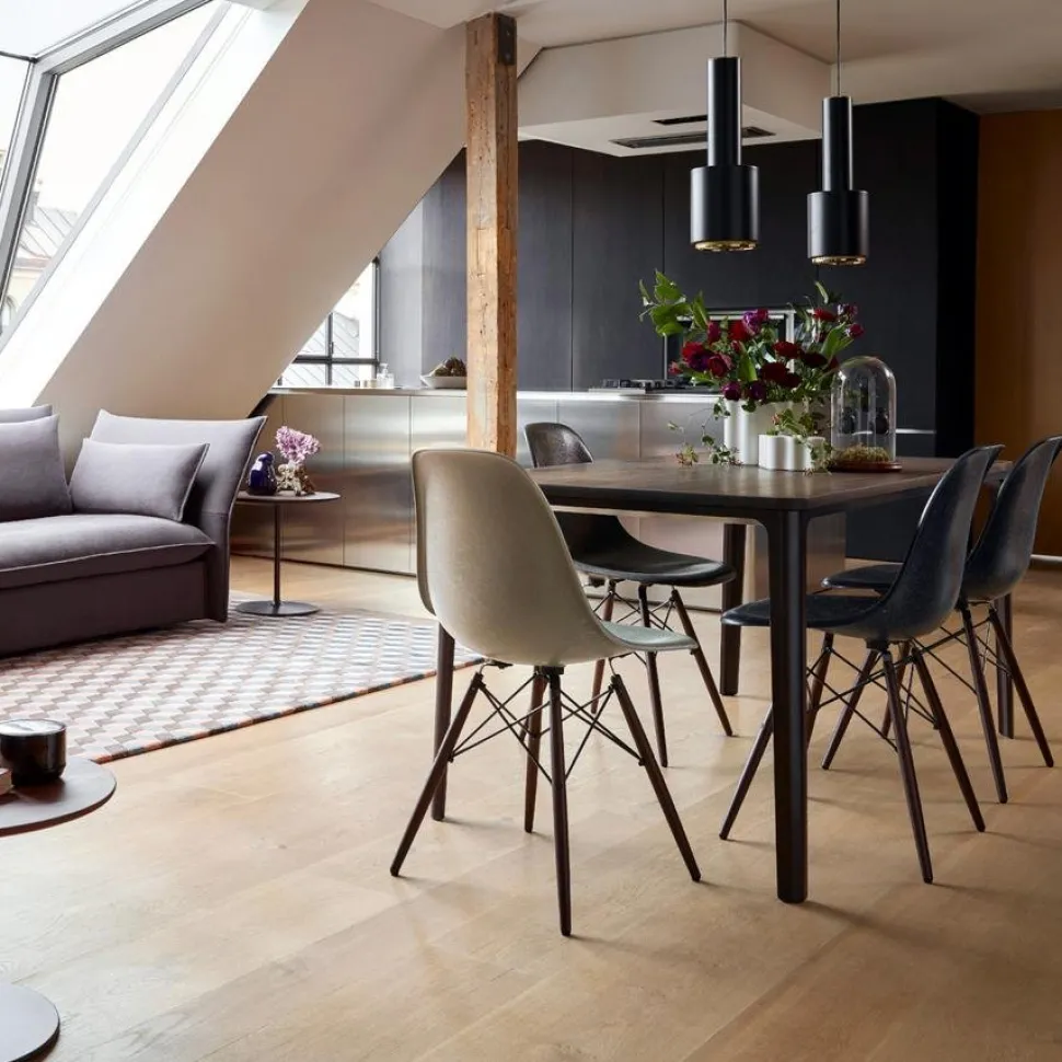 Eames Fiberglass Chair DSW
