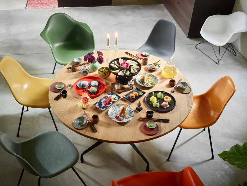 Eames Fiberglass Chair DSX