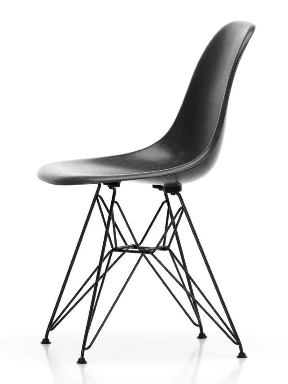 Eames Fiberglass Chair DSR