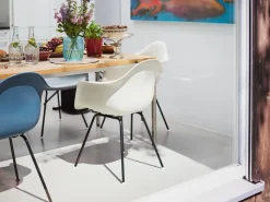 Eames Plastic Armchair RE DAX