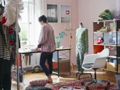 Eames Plastic Armchair RE PACC