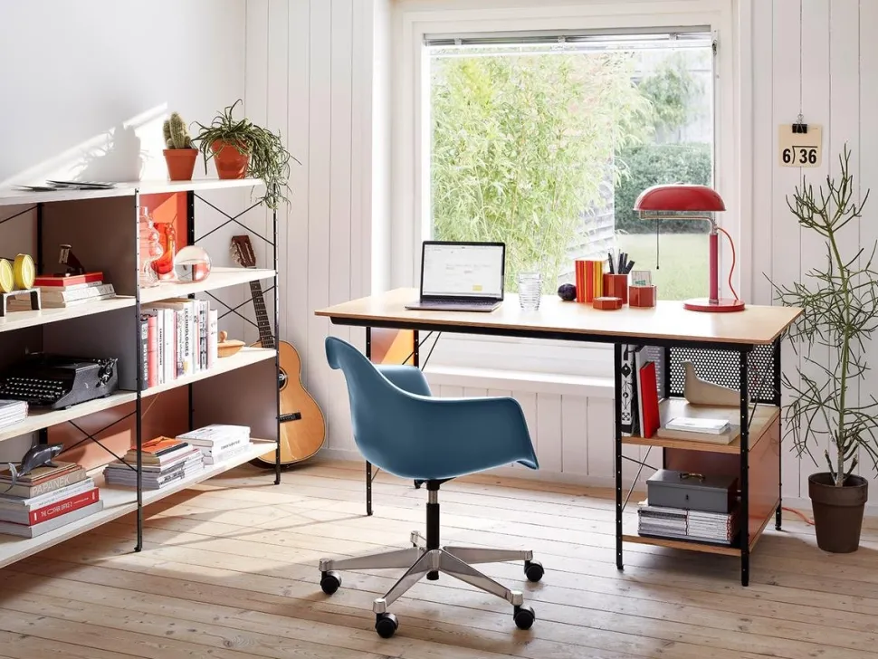 Eames Plastic Armchair RE PACC