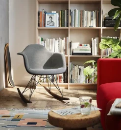 Eames Plastic Armchair RE RAR mit Polsterung