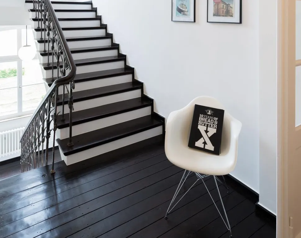 Eames Plastic Armchair RE DAR