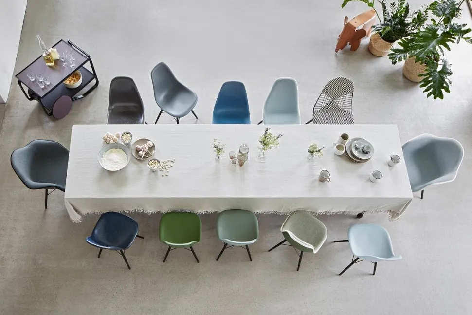 Eames Plastic Armchair RE DAW