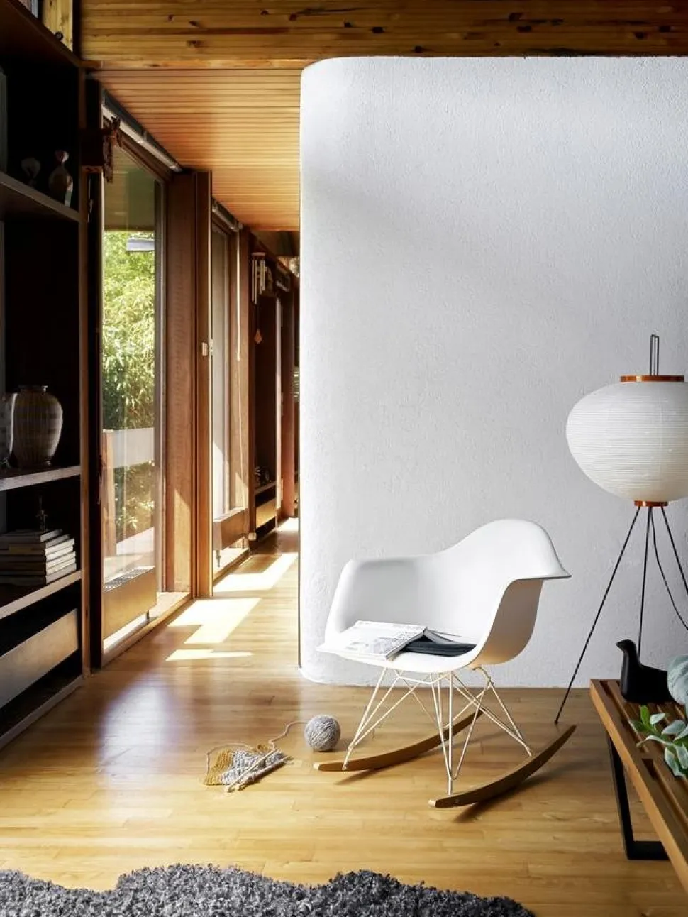 Eames Plastic Armchair RE RAR