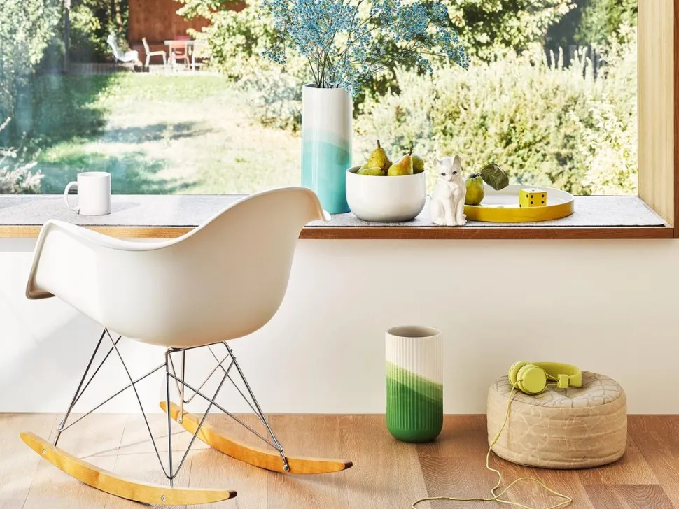 Eames Plastic Armchair RE RAR