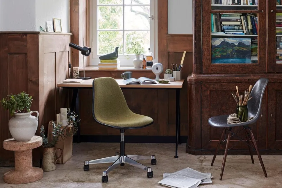 Eames Plastic Side Chair RE PSCC