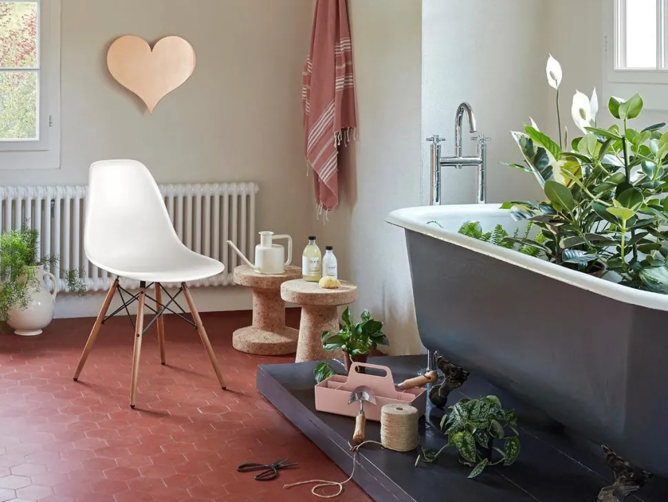 Eames Plastic Side Chair RE DSW