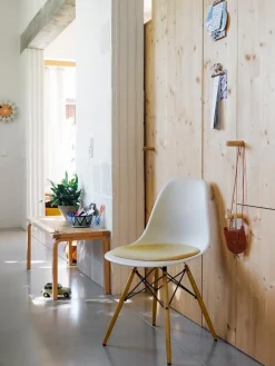Eames Plastic Side Chair RE DSW
