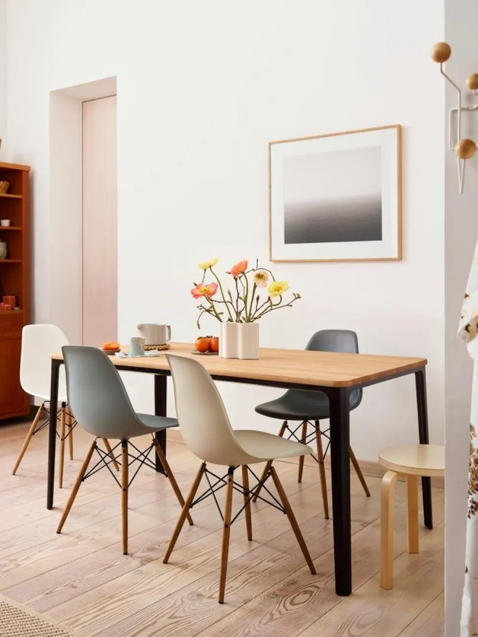 Eames Plastic Side Chair RE DSW