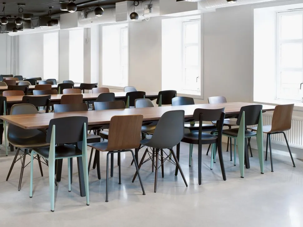 Eames Plastic Side Chair RE DSW