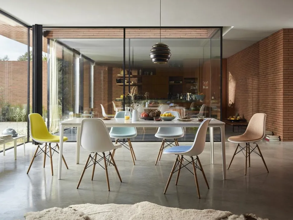 Eames Plastic Side Chair RE DSW