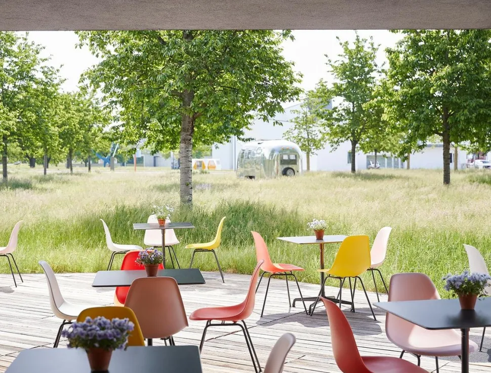 Eames Plastic Side Chair RE DSX