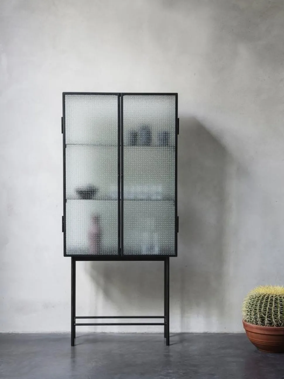Haze Vitrine