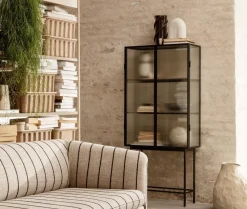 Haze Vitrine