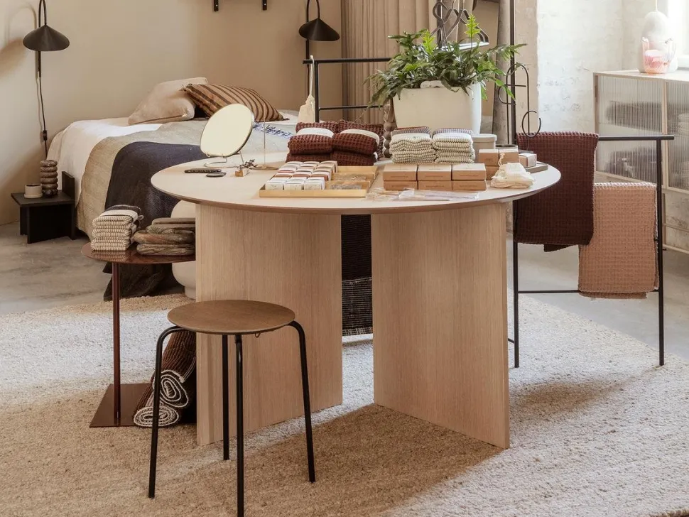 Herman Stool