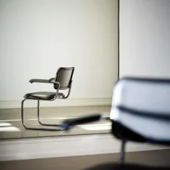 JS . Thonet - S 64 P/V Serious Freischwinger