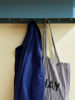 Korpus Shelf