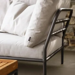Level Left Corner