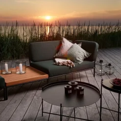 Level Lounge Tisch