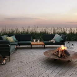 Level Lounge Tisch