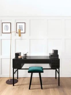 Nini Hocker