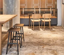 NY11 Bar Stool