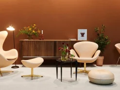 Objects Tray Table