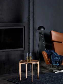 Objects Tray Table