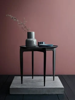 Objects Tray Table