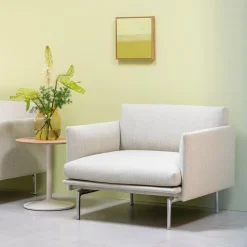 Outline Studio Chair