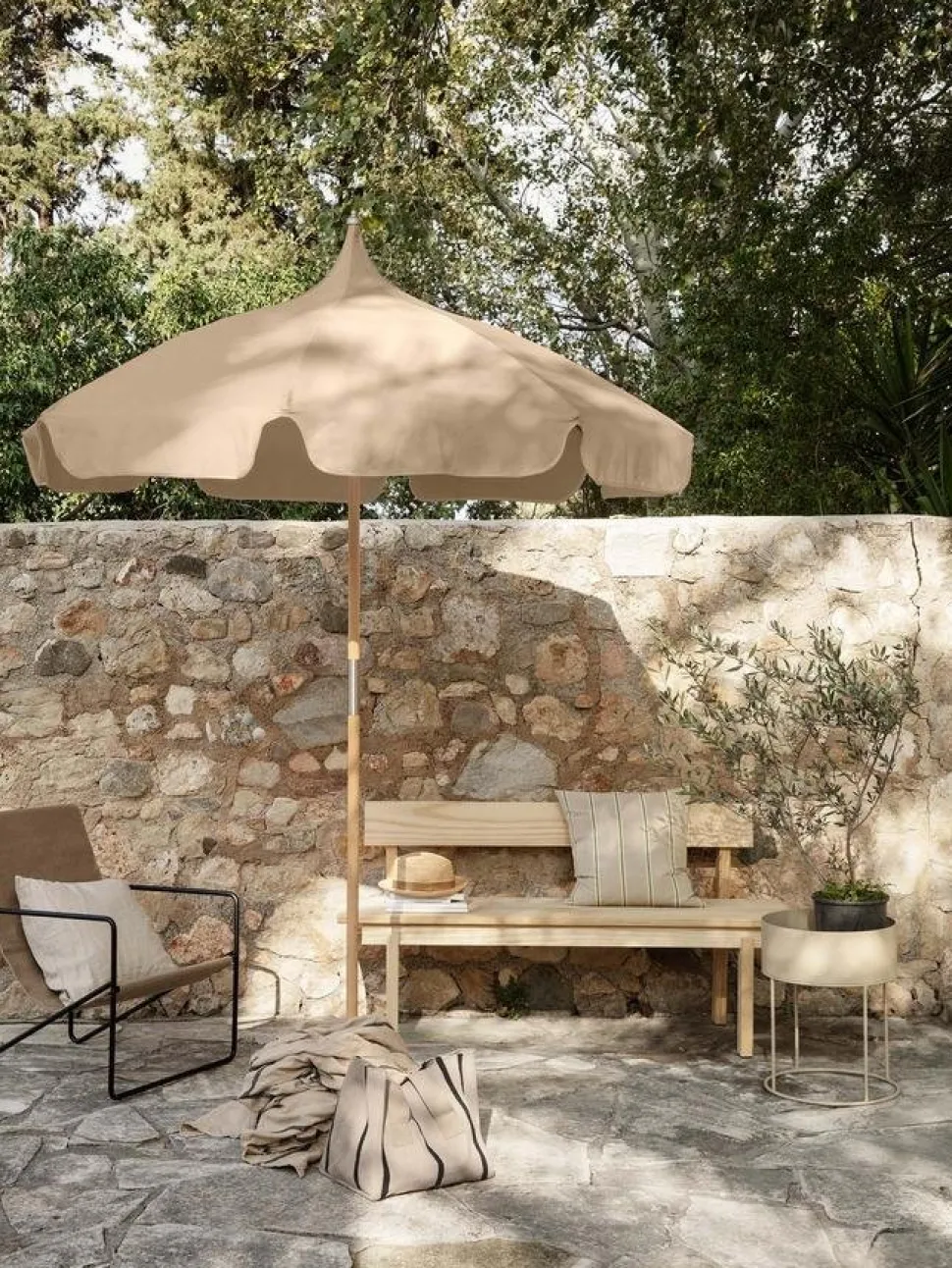 Peka Bench