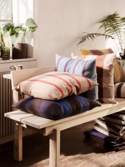Peka Bench