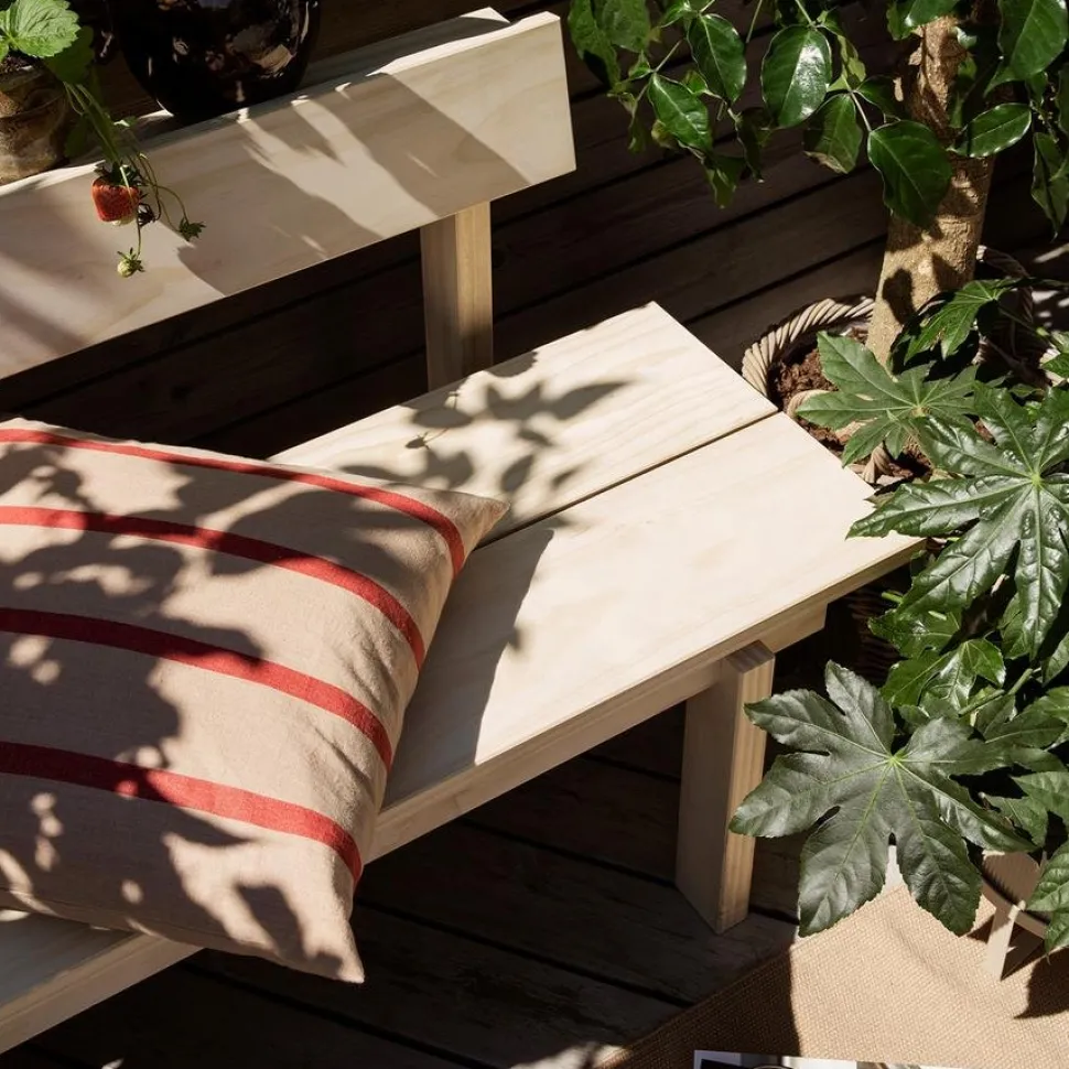 Peka Bench