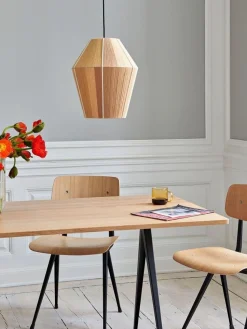 Pyramid Table 02